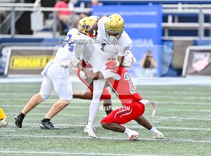 Thumbnail 1 in Chaminade-Madonna vs. Cardinal Newman (FHSAA 1A Final) photogallery.