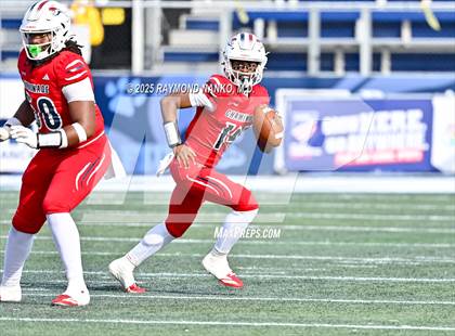 Thumbnail 1 in Chaminade-Madonna vs. Cardinal Newman (FHSAA 1A Final) photogallery.