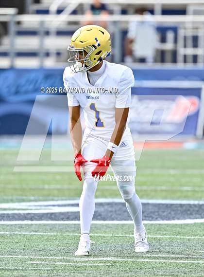 Thumbnail 1 in Chaminade-Madonna vs. Cardinal Newman (FHSAA 1A Final) photogallery.