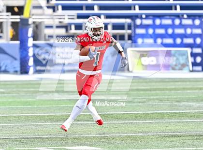 Thumbnail 2 in Chaminade-Madonna vs. Cardinal Newman (FHSAA 1A Final) photogallery.