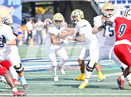 Thumbnail 1 in Chaminade-Madonna vs. Cardinal Newman (FHSAA 1A Final) photogallery.