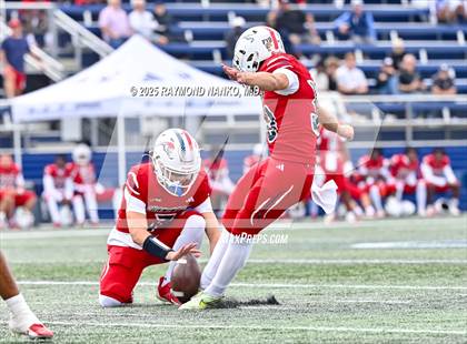 Thumbnail 3 in Chaminade-Madonna vs. Cardinal Newman (FHSAA 1A Final) photogallery.
