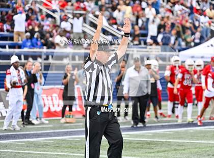 Thumbnail 2 in Chaminade-Madonna vs. Cardinal Newman (FHSAA 1A Final) photogallery.