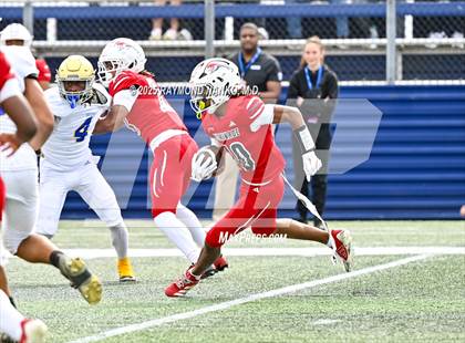 Thumbnail 1 in Chaminade-Madonna vs. Cardinal Newman (FHSAA 1A Final) photogallery.