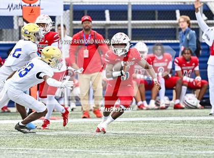 Thumbnail 2 in Chaminade-Madonna vs. Cardinal Newman (FHSAA 1A Final) photogallery.