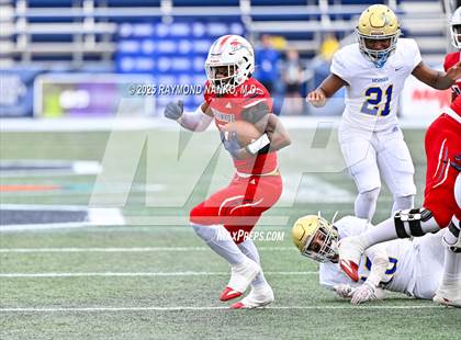 Thumbnail 3 in Chaminade-Madonna vs. Cardinal Newman (FHSAA 1A Final) photogallery.