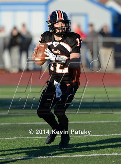 Thumbnail 3 in Xavier vs. Shelton (CIAC Class LL-Small Final) photogallery.