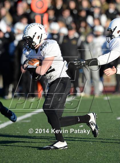 Thumbnail 1 in Xavier vs. Shelton (CIAC Class LL-Small Final) photogallery.