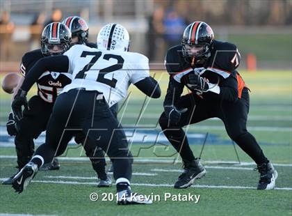 Thumbnail 2 in Xavier vs. Shelton (CIAC Class LL-Small Final) photogallery.