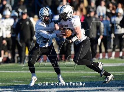 Thumbnail 1 in Xavier vs. Shelton (CIAC Class LL-Small Final) photogallery.