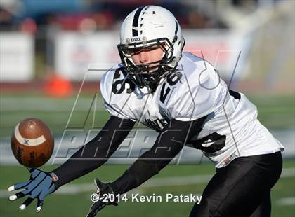 Thumbnail 3 in Xavier vs. Shelton (CIAC Class LL-Small Final) photogallery.