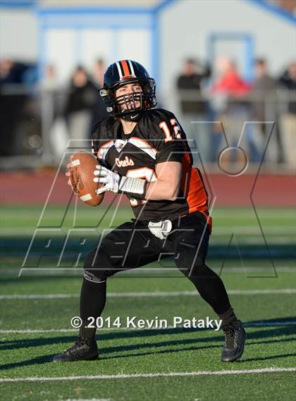 Thumbnail 2 in Xavier vs. Shelton (CIAC Class LL-Small Final) photogallery.