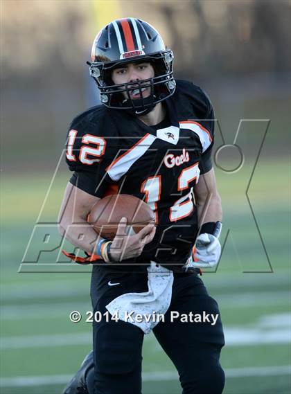 Thumbnail 2 in Xavier vs. Shelton (CIAC Class LL-Small Final) photogallery.