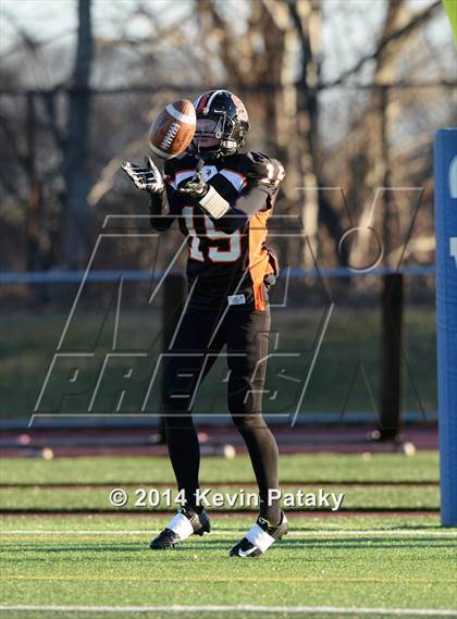 Thumbnail 2 in Xavier vs. Shelton (CIAC Class LL-Small Final) photogallery.