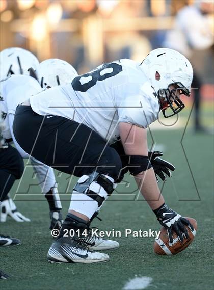 Thumbnail 1 in Xavier vs. Shelton (CIAC Class LL-Small Final) photogallery.
