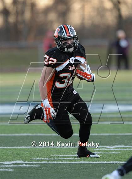 Thumbnail 1 in Xavier vs. Shelton (CIAC Class LL-Small Final) photogallery.