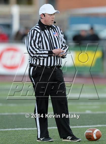 Thumbnail 3 in Xavier vs. Shelton (CIAC Class LL-Small Final) photogallery.