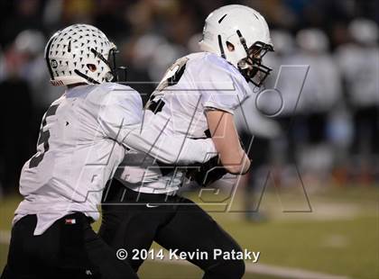 Thumbnail 2 in Xavier vs. Shelton (CIAC Class LL-Small Final) photogallery.