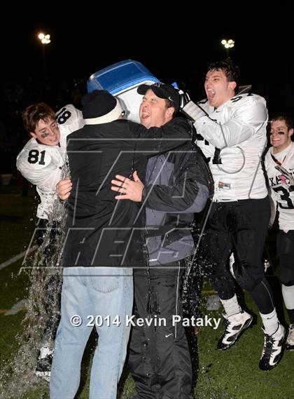 Thumbnail 2 in Xavier vs. Shelton (CIAC Class LL-Small Final) photogallery.