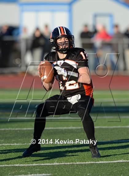 Thumbnail 1 in Xavier vs. Shelton (CIAC Class LL-Small Final) photogallery.