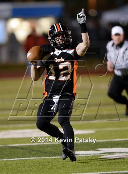 Thumbnail 1 in Xavier vs. Shelton (CIAC Class LL-Small Final) photogallery.