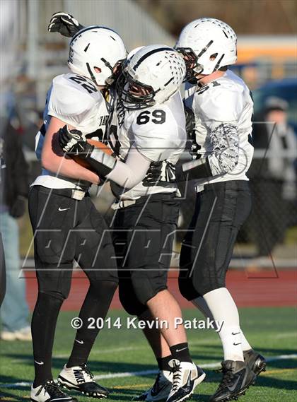 Thumbnail 3 in Xavier vs. Shelton (CIAC Class LL-Small Final) photogallery.
