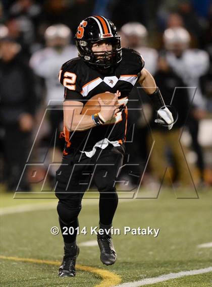 Thumbnail 1 in Xavier vs. Shelton (CIAC Class LL-Small Final) photogallery.
