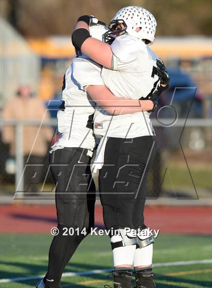 Thumbnail 1 in Xavier vs. Shelton (CIAC Class LL-Small Final) photogallery.