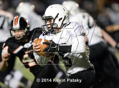 Thumbnail 2 in Xavier vs. Shelton (CIAC Class LL-Small Final) photogallery.