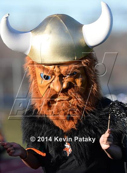 Thumbnail 2 in Xavier vs. Shelton (CIAC Class LL-Small Final) photogallery.
