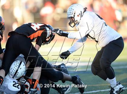 Thumbnail 3 in Xavier vs. Shelton (CIAC Class LL-Small Final) photogallery.
