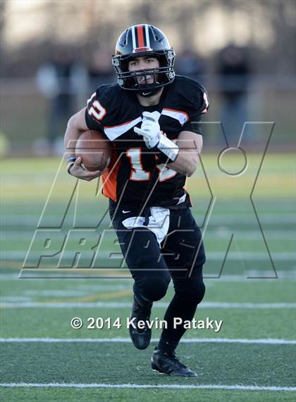 Thumbnail 1 in Xavier vs. Shelton (CIAC Class LL-Small Final) photogallery.