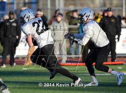 Thumbnail 3 in Xavier vs. Shelton (CIAC Class LL-Small Final) photogallery.
