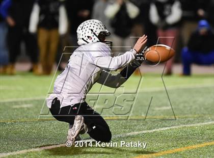 Thumbnail 3 in Xavier vs. Shelton (CIAC Class LL-Small Final) photogallery.