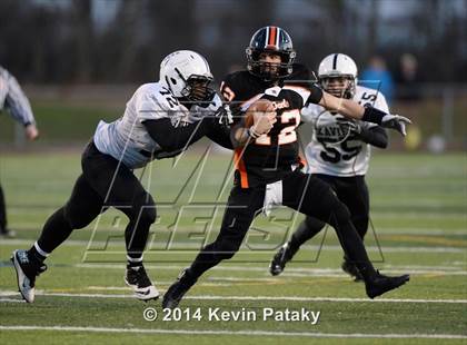 Thumbnail 3 in Xavier vs. Shelton (CIAC Class LL-Small Final) photogallery.