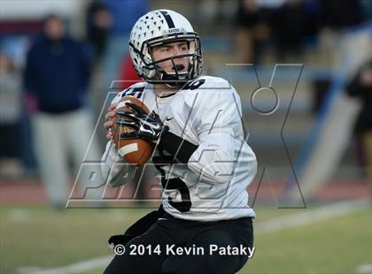 Thumbnail 2 in Xavier vs. Shelton (CIAC Class LL-Small Final) photogallery.