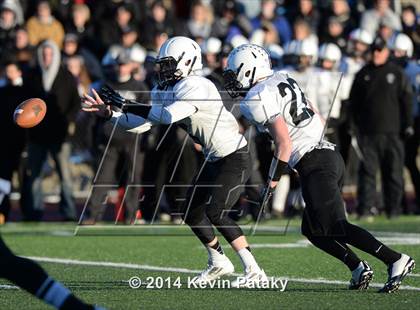 Thumbnail 1 in Xavier vs. Shelton (CIAC Class LL-Small Final) photogallery.