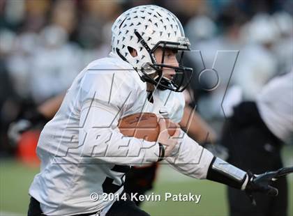 Thumbnail 3 in Xavier vs. Shelton (CIAC Class LL-Small Final) photogallery.