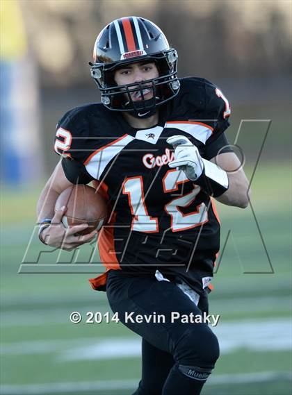 Thumbnail 3 in Xavier vs. Shelton (CIAC Class LL-Small Final) photogallery.