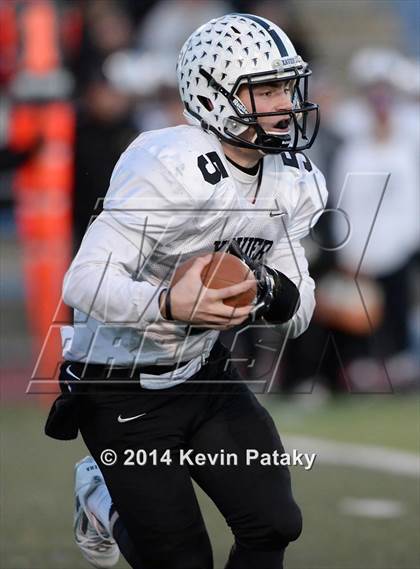 Thumbnail 3 in Xavier vs. Shelton (CIAC Class LL-Small Final) photogallery.