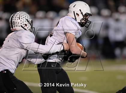 Thumbnail 3 in Xavier vs. Shelton (CIAC Class LL-Small Final) photogallery.