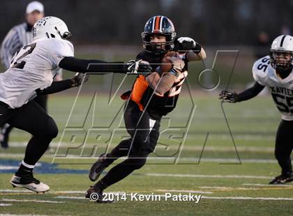 Thumbnail 3 in Xavier vs. Shelton (CIAC Class LL-Small Final) photogallery.