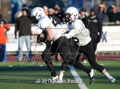 Thumbnail 3 in Xavier vs. Shelton (CIAC Class LL-Small Final) photogallery.