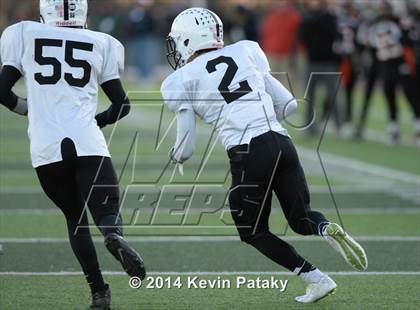 Thumbnail 3 in Xavier vs. Shelton (CIAC Class LL-Small Final) photogallery.