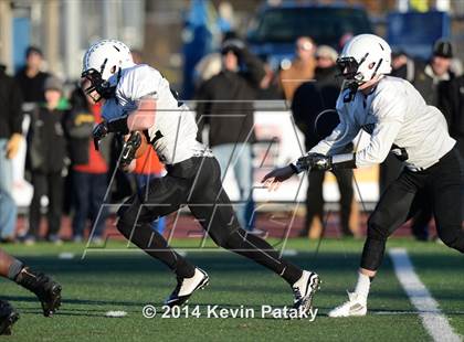 Thumbnail 1 in Xavier vs. Shelton (CIAC Class LL-Small Final) photogallery.