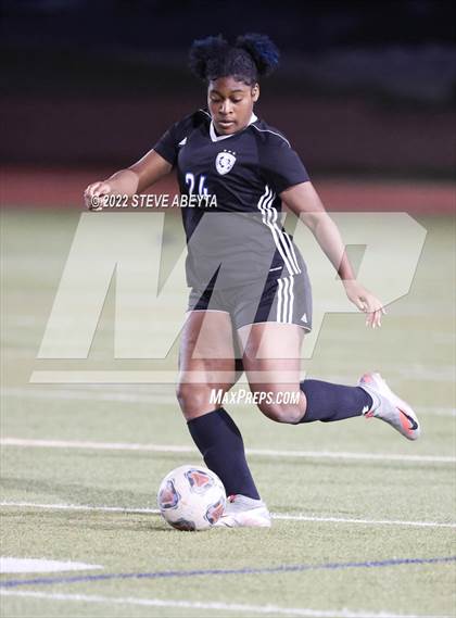 Thumbnail 3 in Denver East @ Grandview (CHSAA 5A First Round) photogallery.