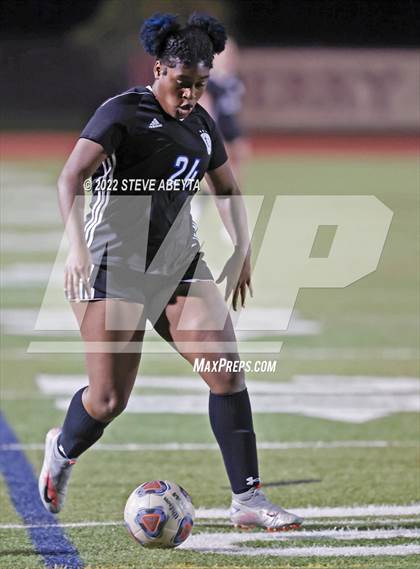 Thumbnail 3 in Denver East @ Grandview (CHSAA 5A First Round) photogallery.