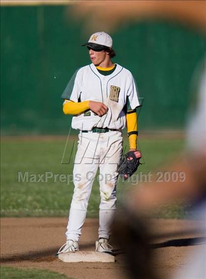 Thumbnail 3 in Hilmar vs. Central Catholic (CIF SJS D5 Final) photogallery.