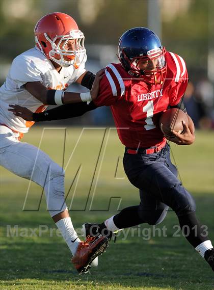 Thumbnail 1 in FR: Bishop Gorman @ Liberty photogallery.