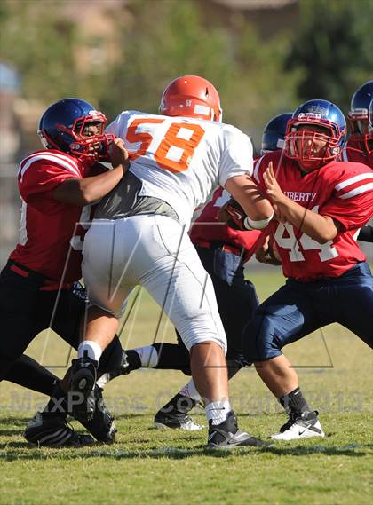 Thumbnail 1 in FR: Bishop Gorman @ Liberty photogallery.